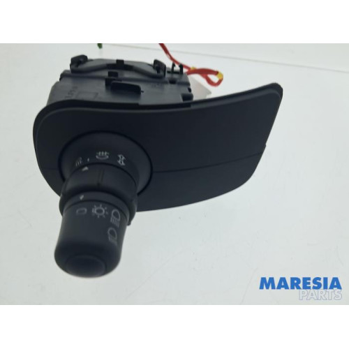 Renault - Kangoo - Light switch