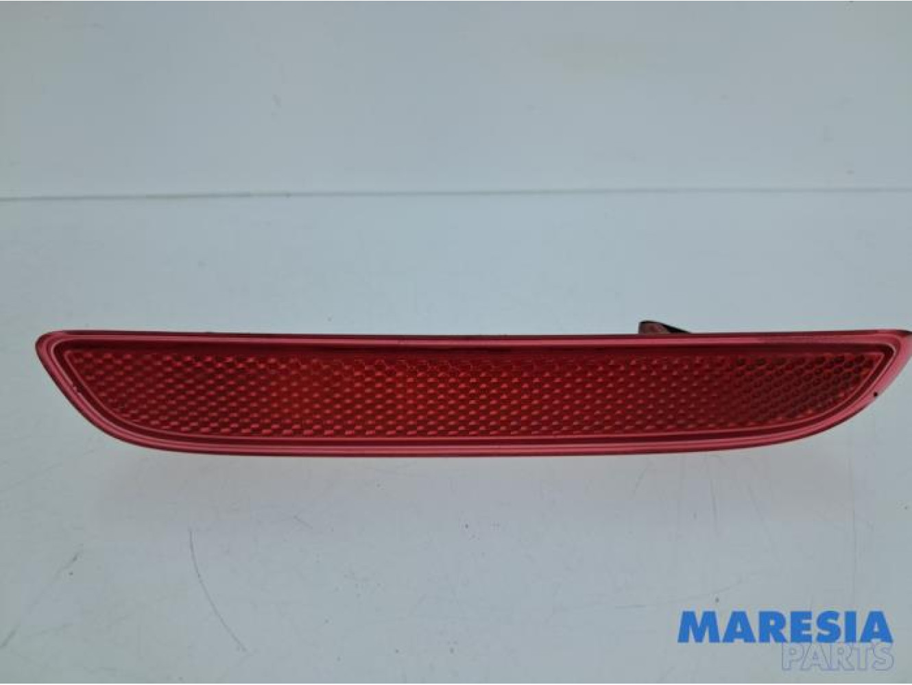 Renault - Twingo - Rear bumper reflector, right
