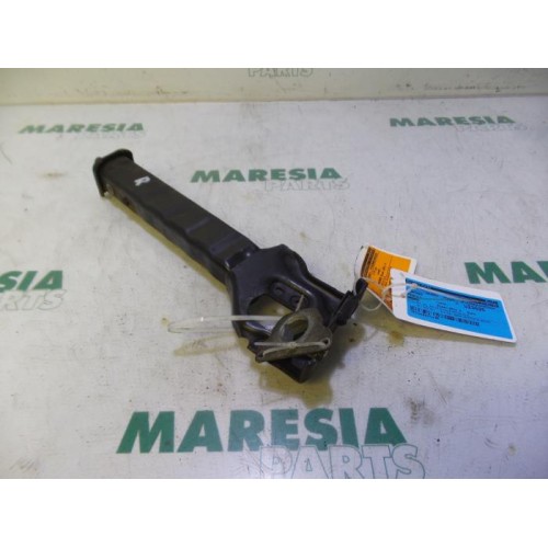 Renault - Megane - Subframe