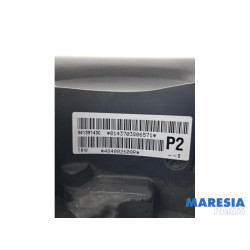Renault - Trafic - Steering wheel