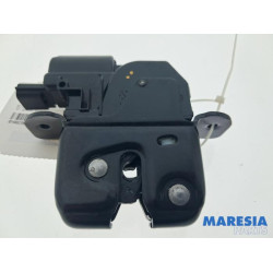 Renault - Twingo - Tailgate lock mechanism