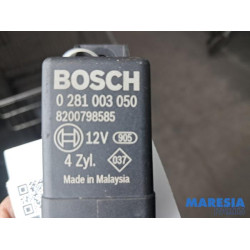 Renault - Trafic - Glow plug relay