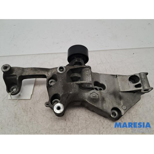 Citroen - C3 - Support dynamo haut