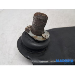 Renault - Twingo - Front lower wishbone, right