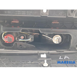 Renault - Trafic - Rücklicht links