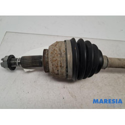 Renault - Trafic - Front drive shaft, left