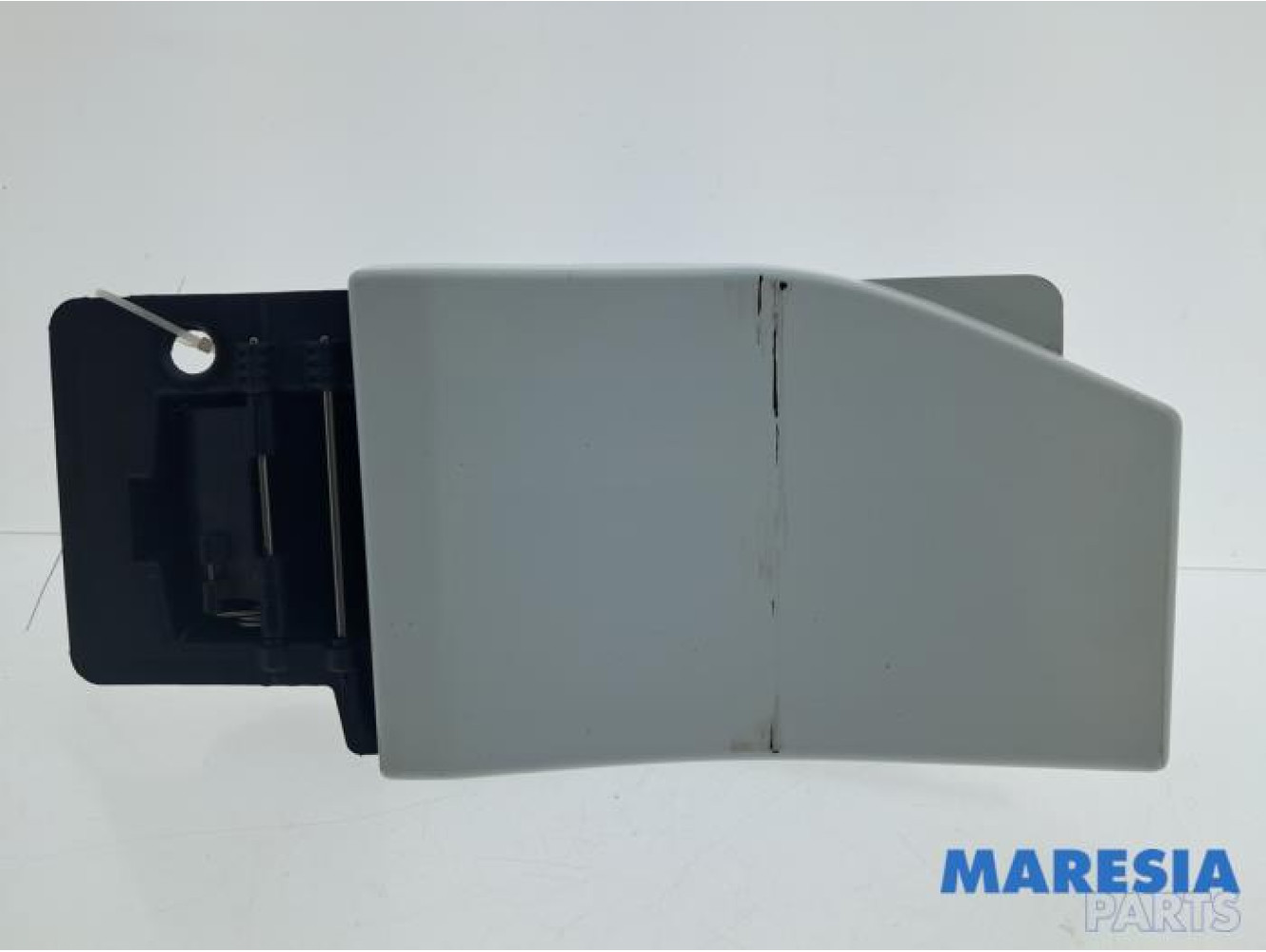 Renault - Trafic - Tank Klep