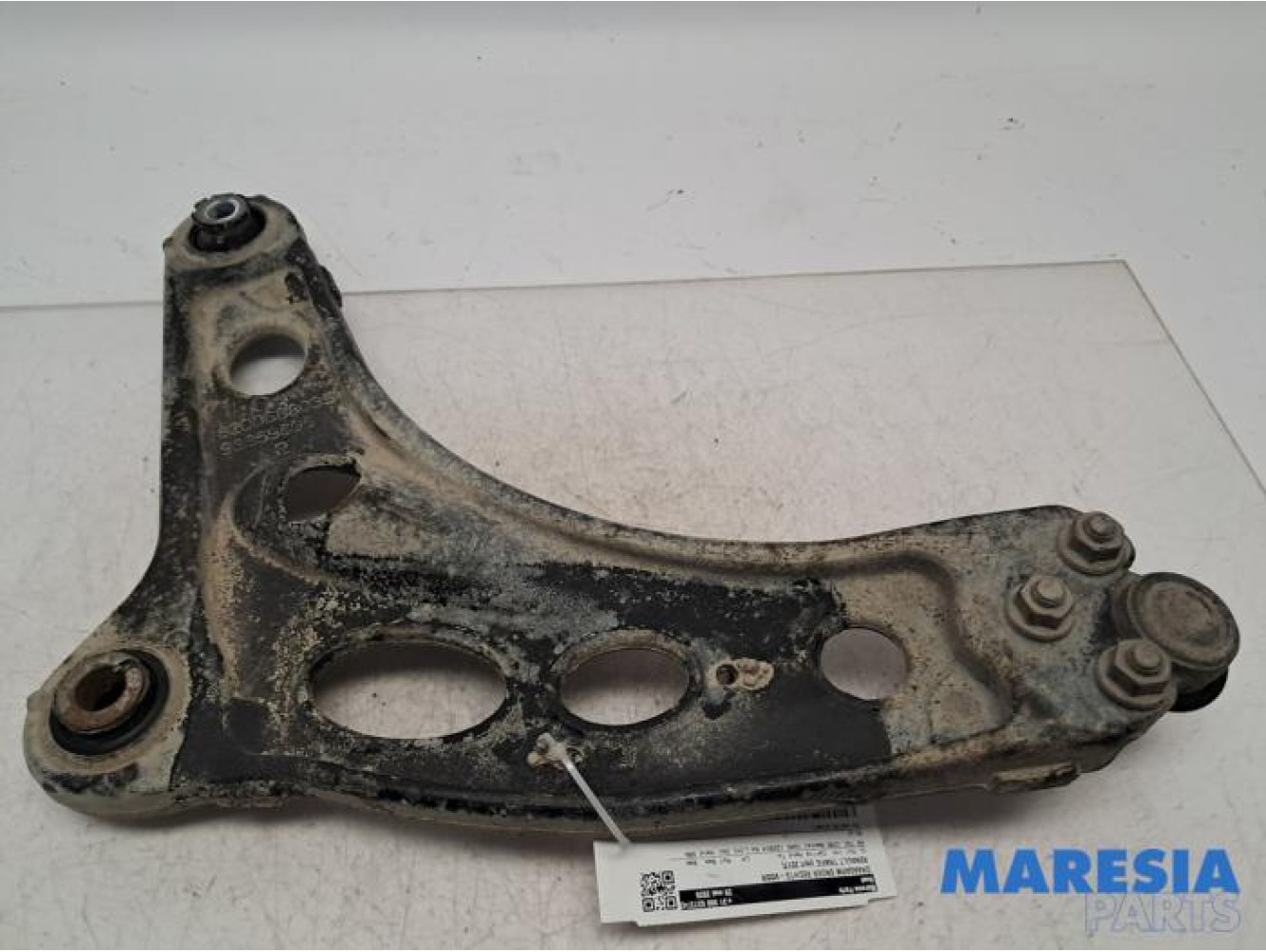 Renault - Trafic - Front lower wishbone, right