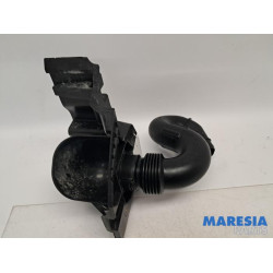 Renault - Trafic - Air intake hose