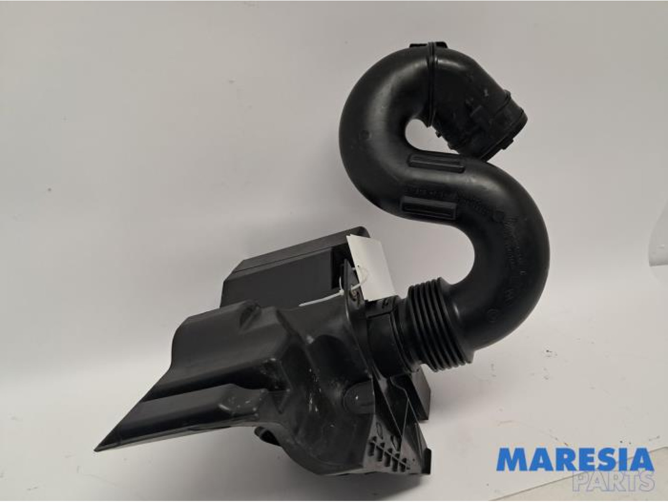 Renault - Trafic - Air intake hose