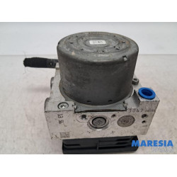 Renault - Trafic - ABS Pumpe