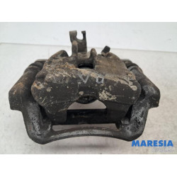 Renault - Trafic - Rear brake calliper, right