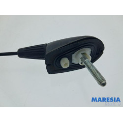 Peugeot - 108 - Antenna
