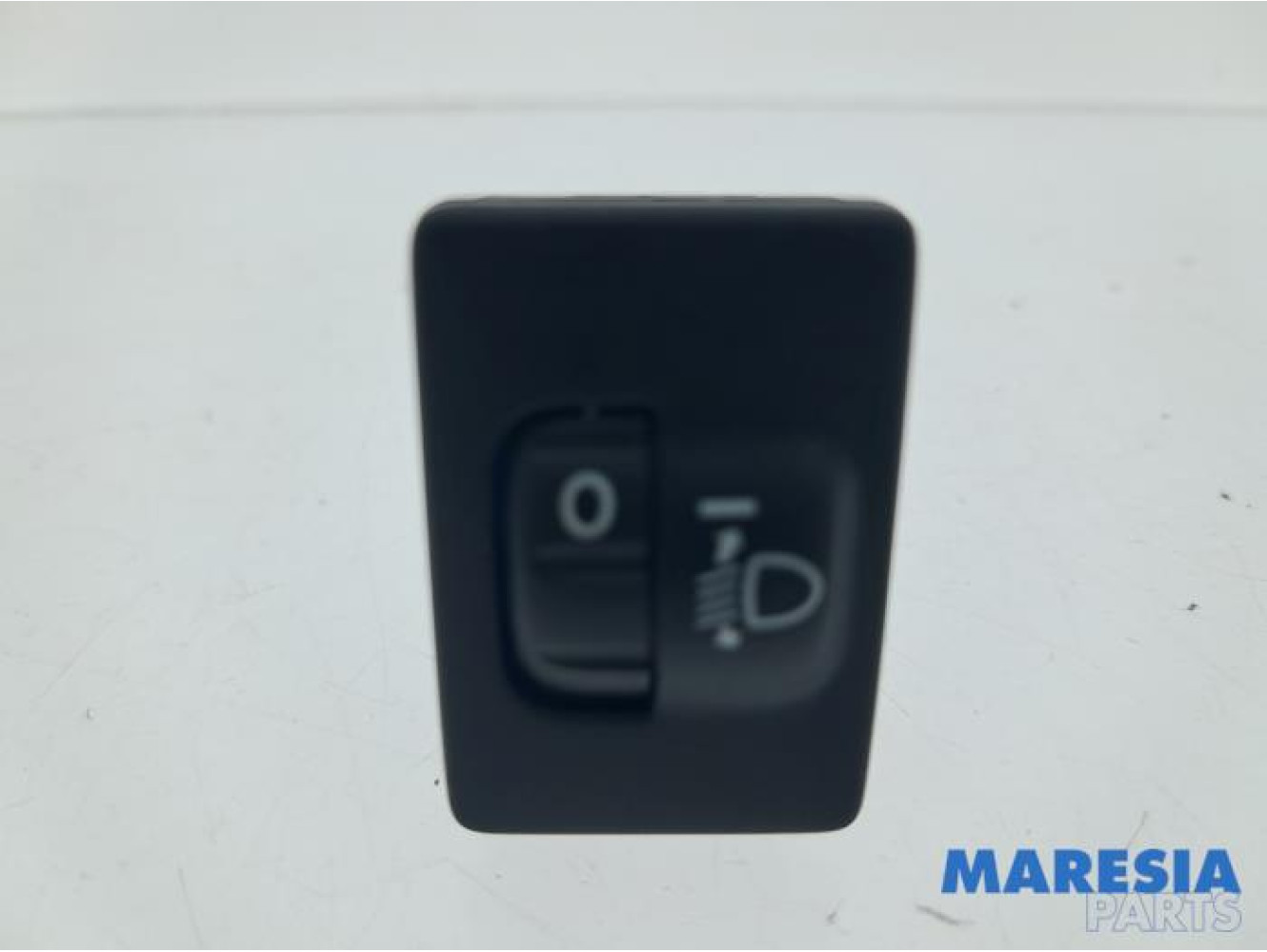 Peugeot - 108 - Leuchtweitenverstellung LWR