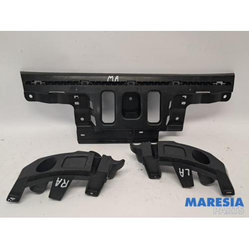Citroen - C3 - Support pare-chocs arrière centre