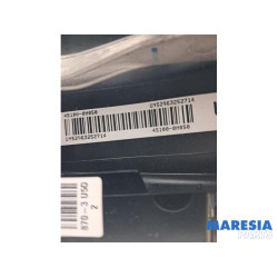 Peugeot - 108 - Steering wheel