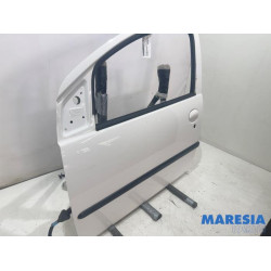 Peugeot - 107 - Tür 4-türig links vorne