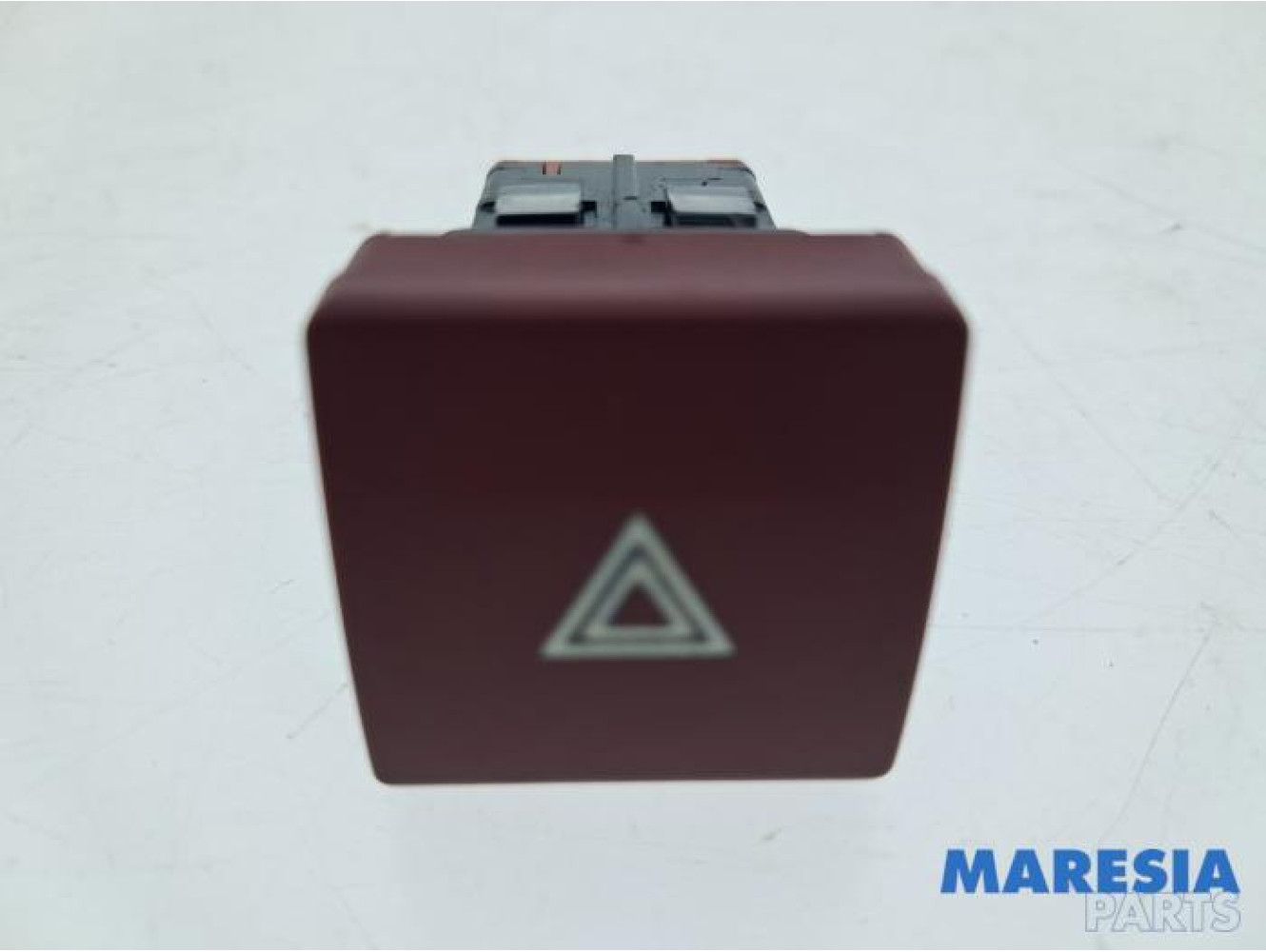 Citroen - Berlingo - Panic lighting switch