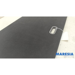 Renault - Captur - Floor panel load area