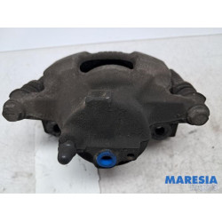 Peugeot - 108 - Bremszange links vorne