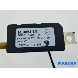 Renault - Megane - Antenne amplificateur