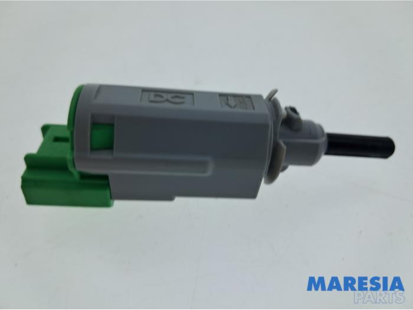 Renault - Megane - Brake light switch