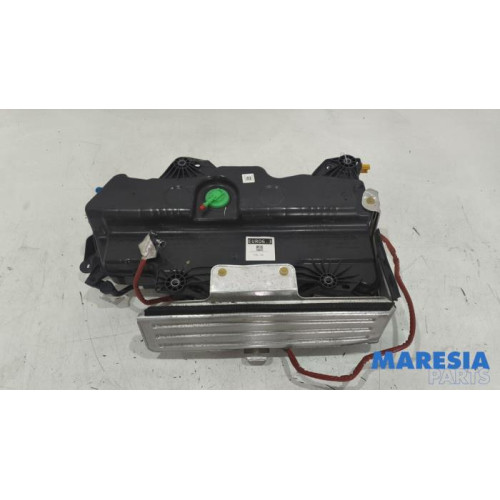 Opel - Movano - Adblue tank