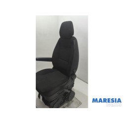 Opel - Movano - Sitz links