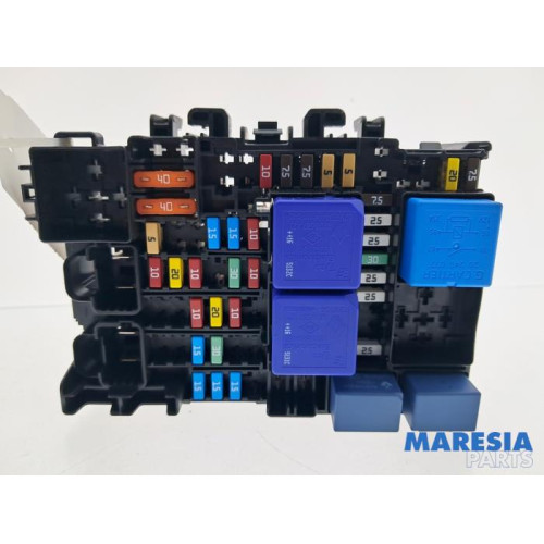 Renault - Megane - Fuse box