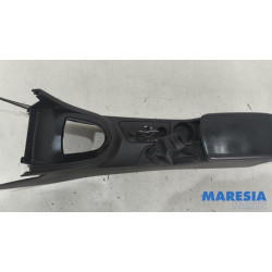 Peugeot - RCZ - Mittelkonsole