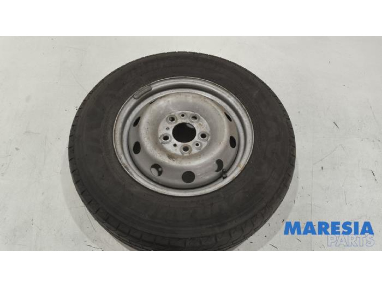 Opel - Movano - Reservewiel
