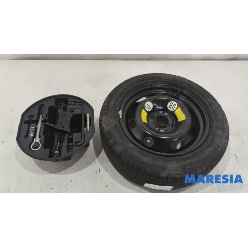 Peugeot - 307 - Wagenheber Set+ Reserverad