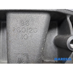 Citroen - C4 Grand Picasso - Engine crankcase