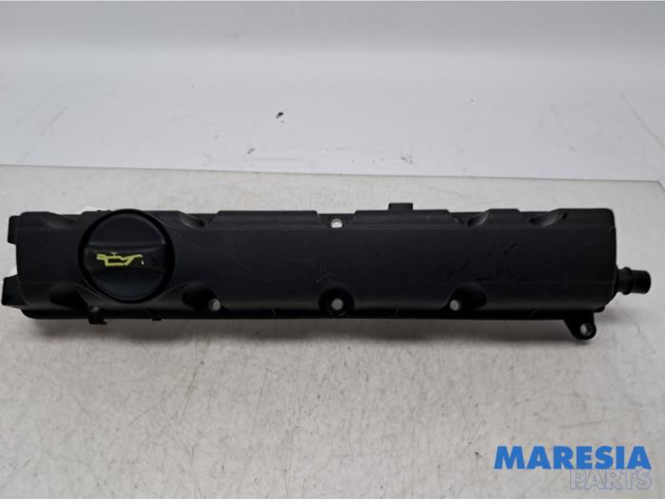 Citroen - C5 - Rocker cover
