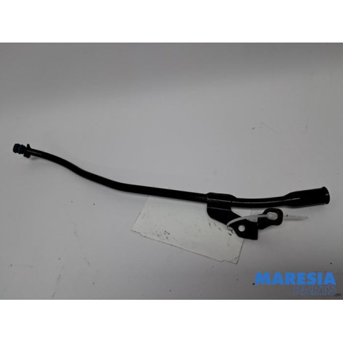 Citroen - C3 - Oil dipstick