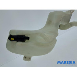 Peugeot - 307 - Front windscreen washer reservoir