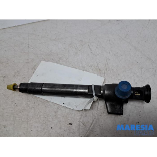Opel - Movano - Injecteur (diesel)