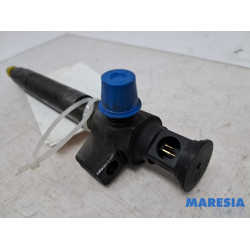 Opel - Movano - Injecteur (diesel)