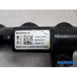 Opel - Movano - Fuel injector nozzle