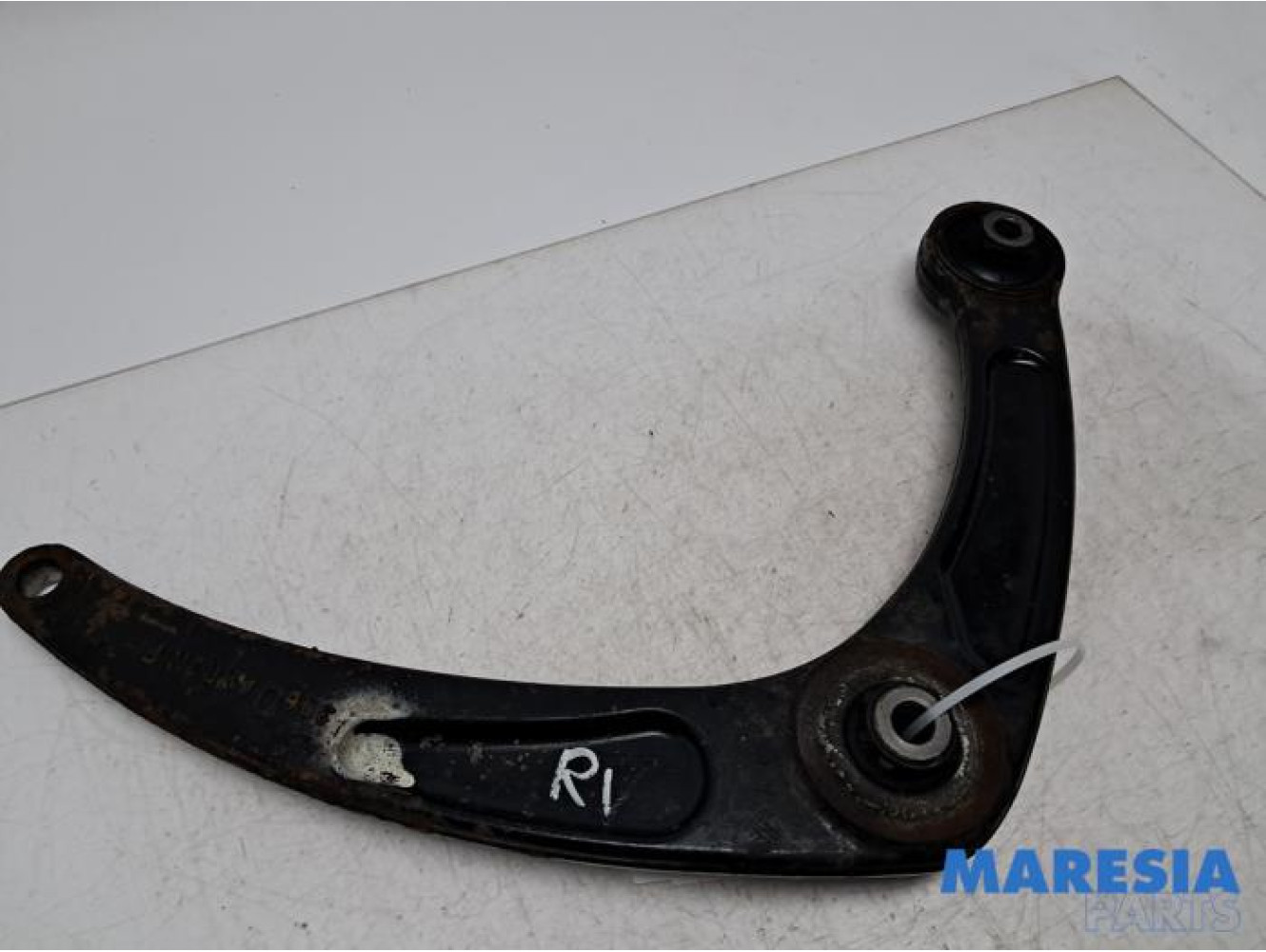 Peugeot - 307 - Front lower wishbone, right