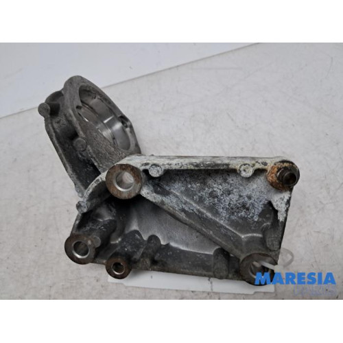 Opel - Movano - Support (miscellaneous)