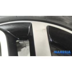 Renault - Captur - Sportvelgenset + banden