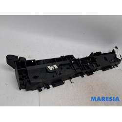 Renault - Clio - Lock plate