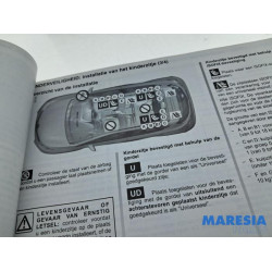 Renault - Captur - Instruction Booklet