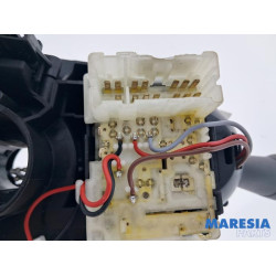 Renault - Captur - Steering column stalk