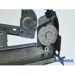 Peugeot - 207 - Fenstermechanik 2-türig rechts vorne