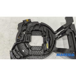Peugeot - 207 - Krikset + reservewiel