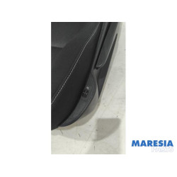 Peugeot - 207 - Stoel links