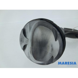 Renault - Captur - Connecting rod