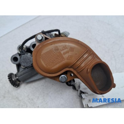 Renault - Captur - Oil pump